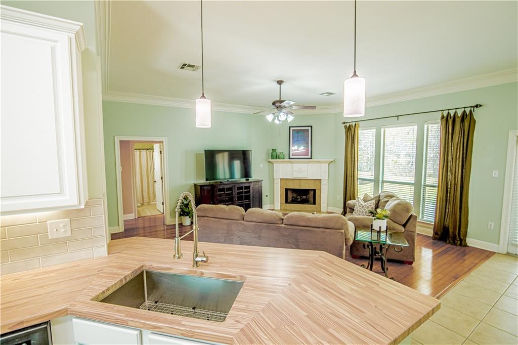 605 Piney Ridge Circle Madisonville, LA 70447 - Photo 5 of 12