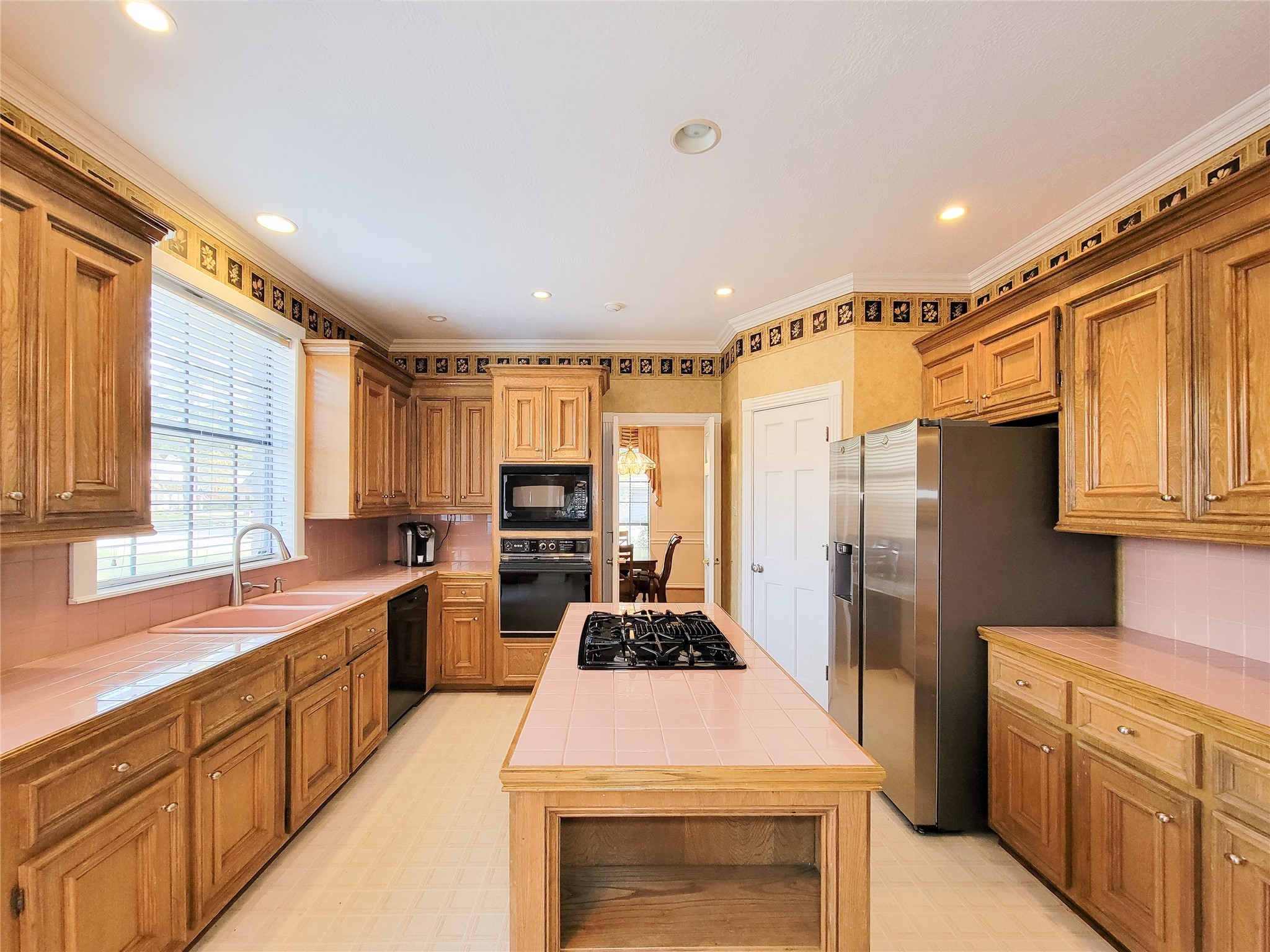 5810 Glenmere Lane Spring, TX 77379 - Photo 16 of 46