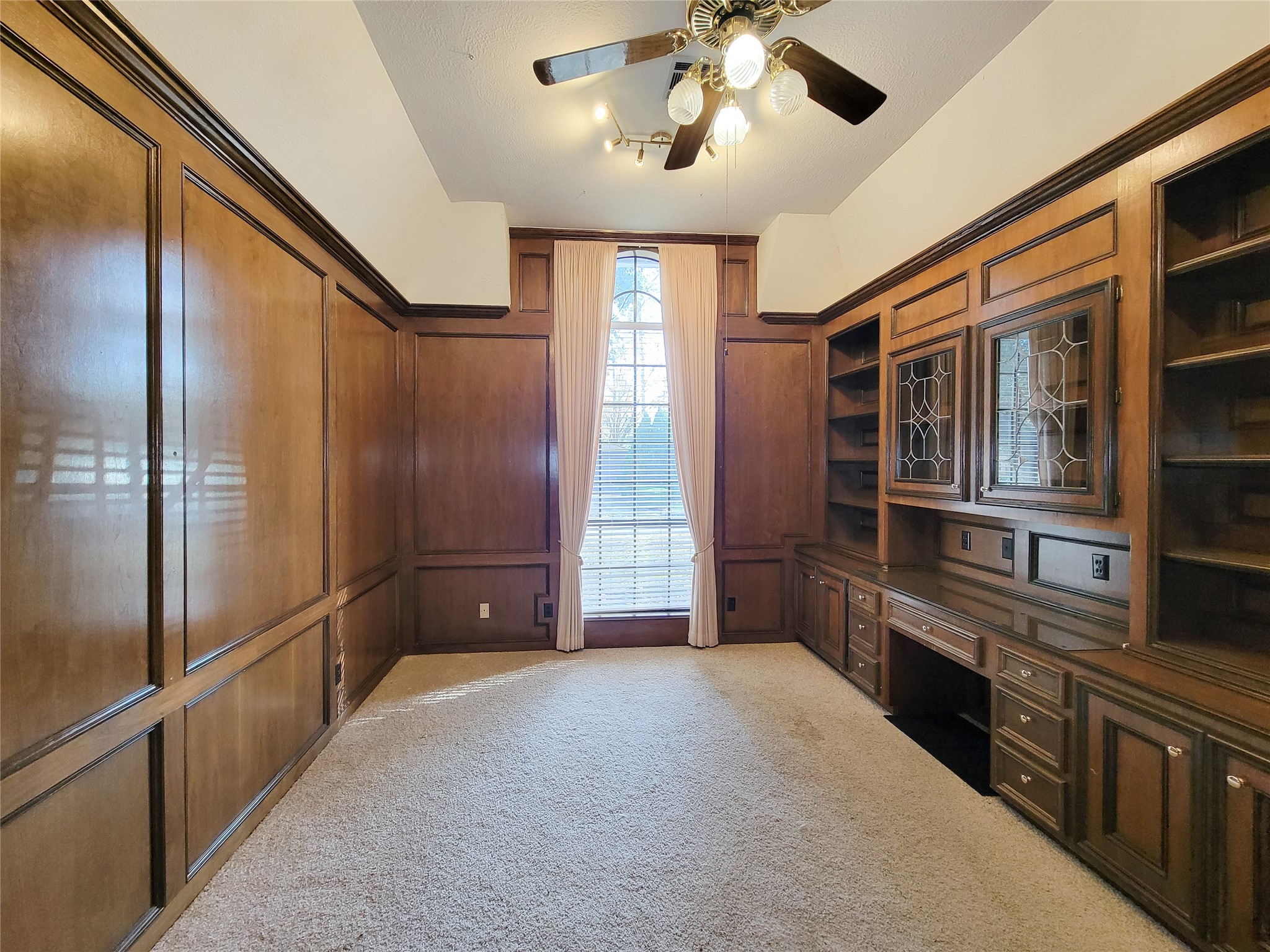 5810 Glenmere Lane Spring, TX 77379 - Photo 20 of 46 a view of an empty room with a window