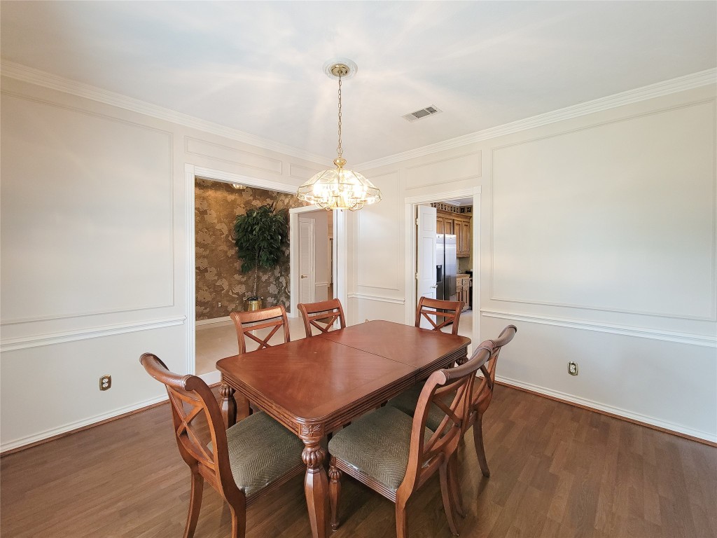 5810 Glenmere Lane Spring, TX 77379 - Photo 8 of 46 a dining room with furniture and window