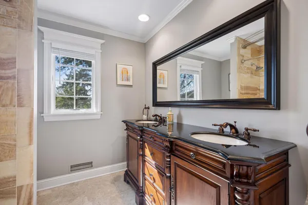 $1,150,000 | 7015 Lanham Lane, Edina, MN 55439