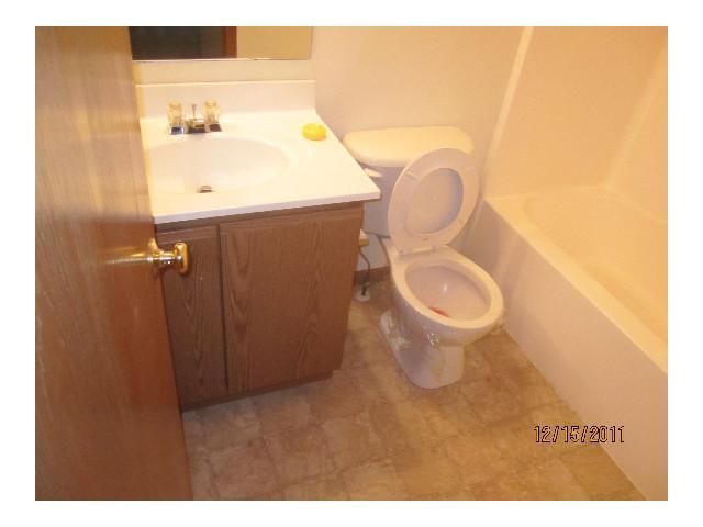 2070 Waymont Road Columbus, OH 43229 - Photo 8 of 10 Gallery Image 8