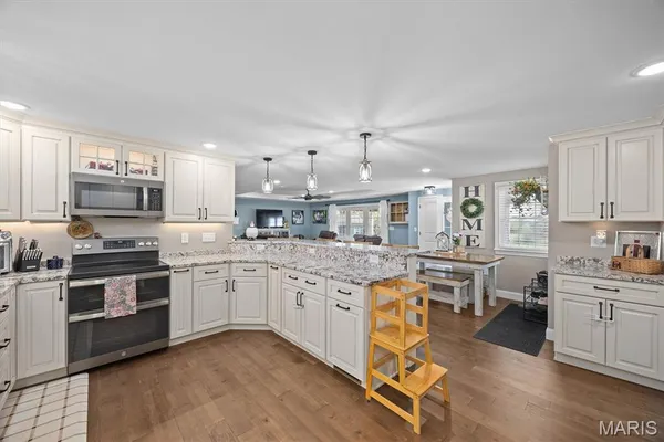 $499,900 | 21510 Keyesport Road, Keyesport, IL 62253