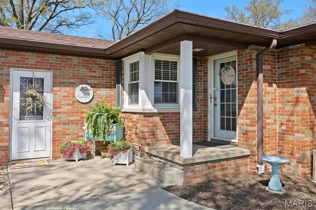 $529,900 | 21510 Keyesport Road, Keyesport, IL 62253