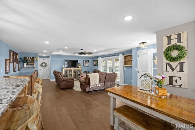 $529,900 | 21510 Keyesport Road, Keyesport, IL 62253