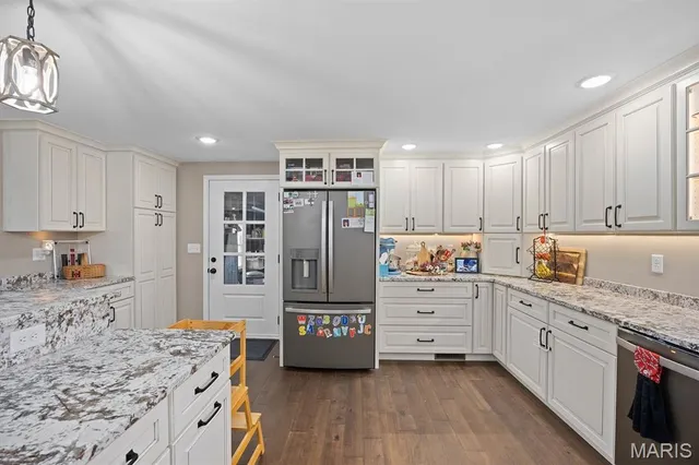 $529,900 | 21510 Keyesport Road, Keyesport, IL 62253