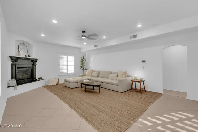 $495,000 | 4236 Loma Taurina Drive, El Paso, TX 79934