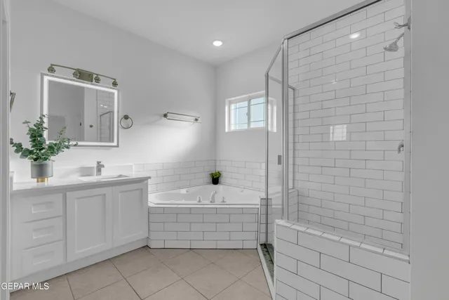 $495,000 | 4236 Loma Taurina Drive, El Paso, TX 79934