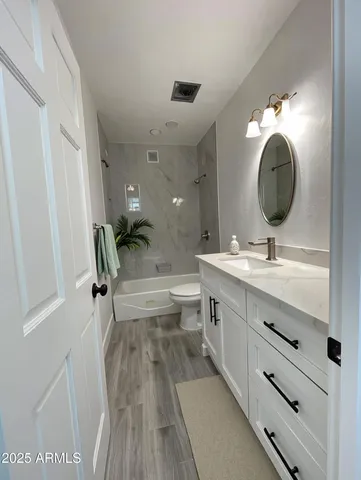 $1,275,000 | 8200 West Orangewood Avenue, Glendale, AZ 85303