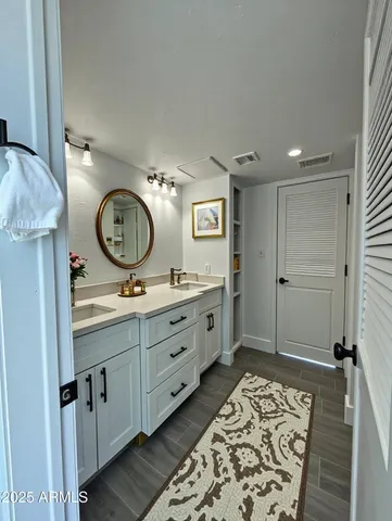 $1,275,000 | 8200 West Orangewood Avenue, Glendale, AZ 85303