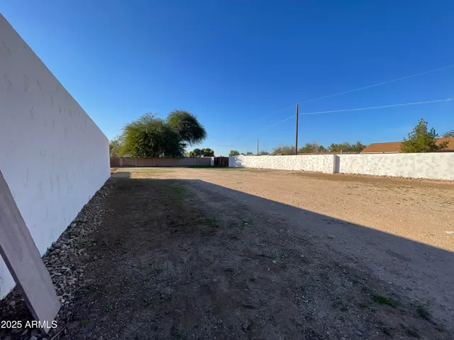 $1,275,000 | 8200 West Orangewood Avenue, Glendale, AZ 85303