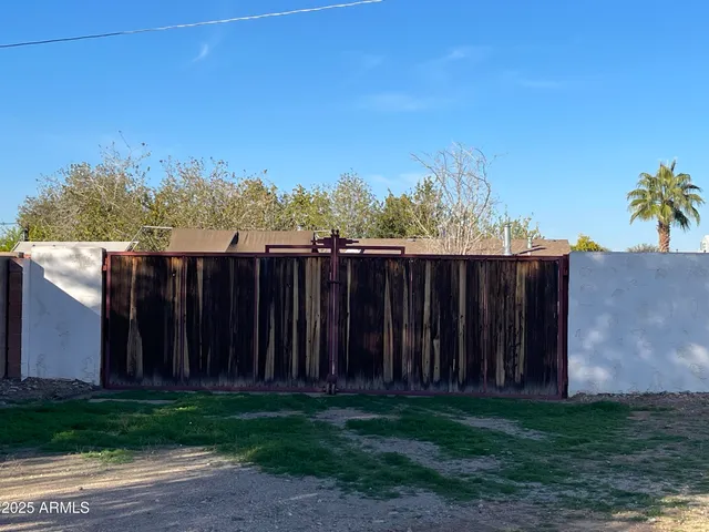 $1,275,000 | 8200 West Orangewood Avenue, Glendale, AZ 85303