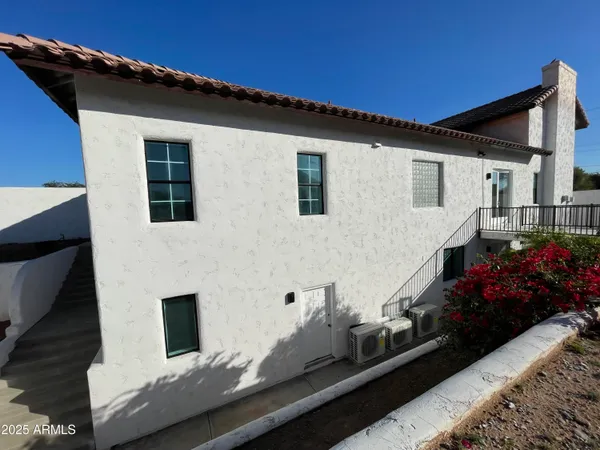 $1,160,000 | 8200 West Orangewood Avenue, Glendale, AZ 85303