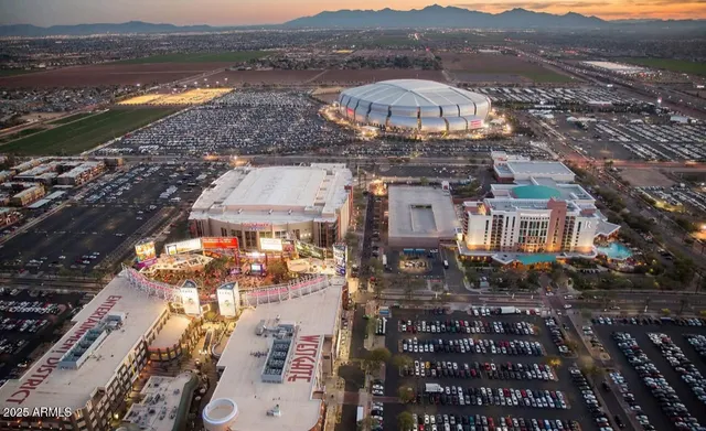 $1,400,000 | 8200 West Orange Drive, Glendale, AZ 85303