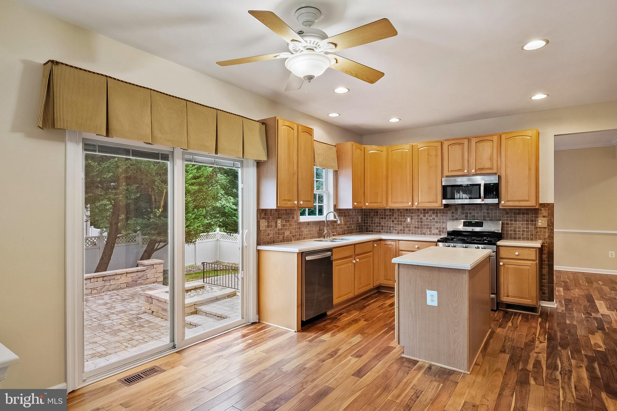 2408 Powderhorn Way Crofton, MD 21114 - Photo 11 of 48 Breakfast Area