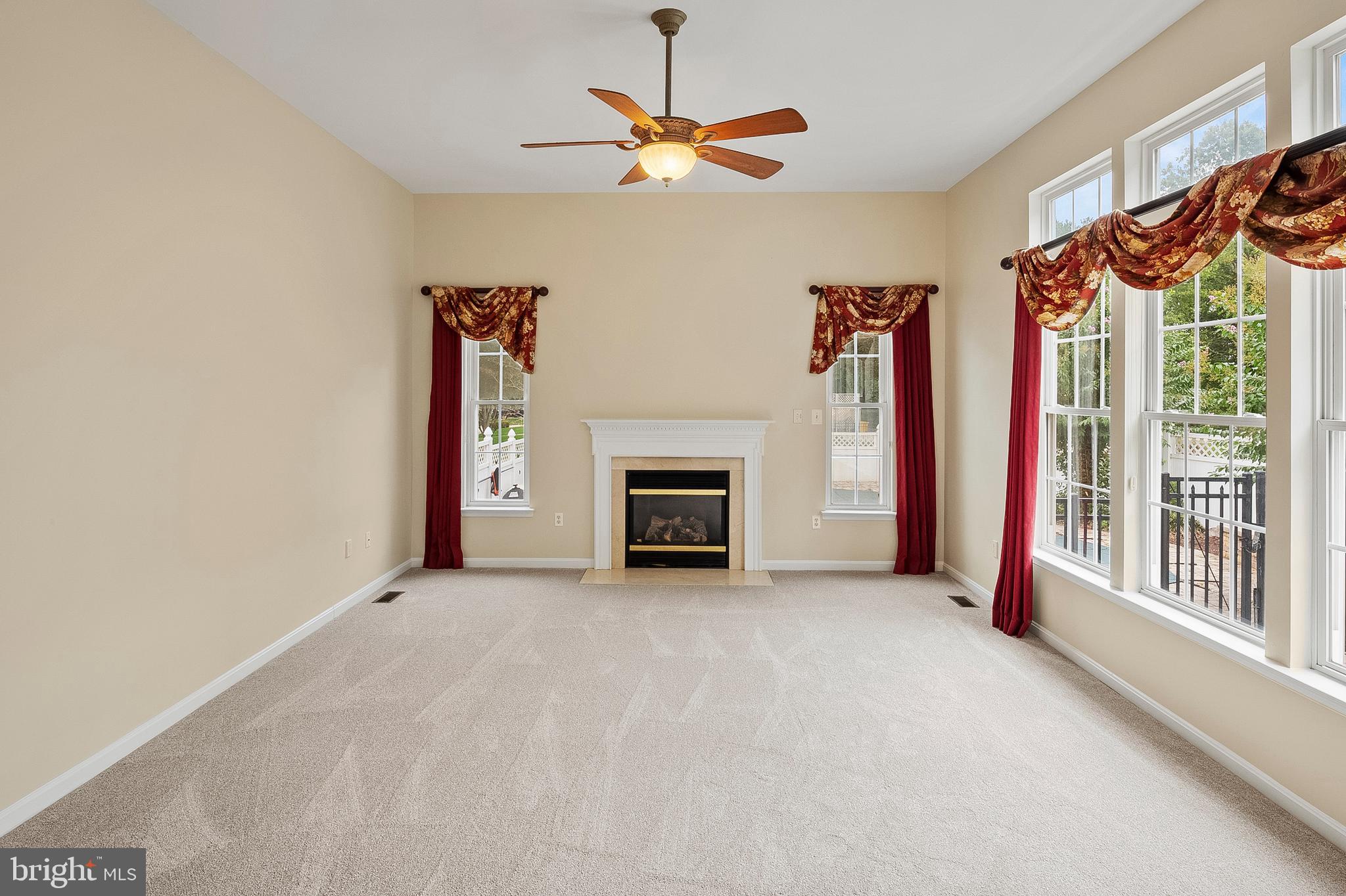 2408 Powderhorn Way Crofton, MD 21114 - Photo 15 of 48 Family Room