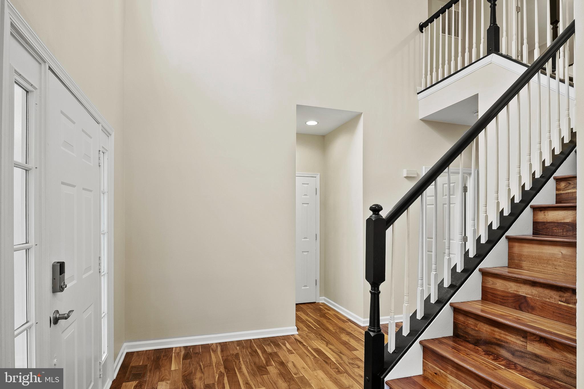2408 Powderhorn Way Crofton, MD 21114 - Photo 5 of 48 Foyer