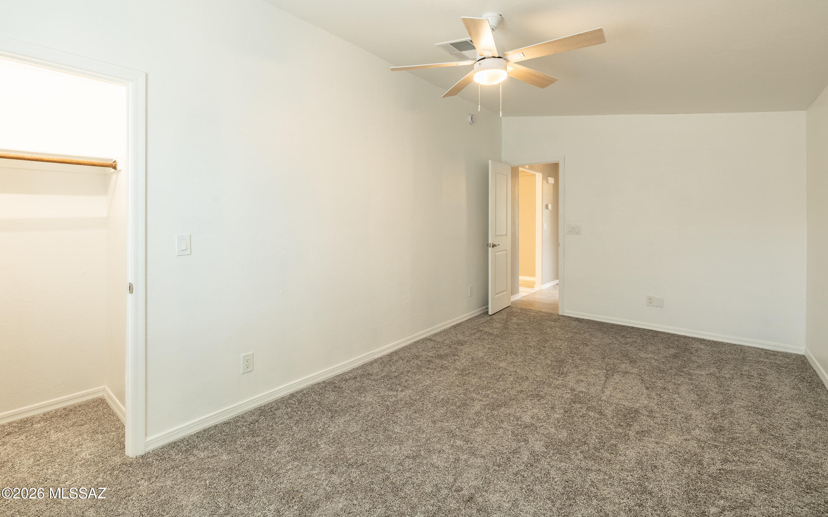 623 West Thurber Road Tucson, AZ 85705 - Photo 13 of 27