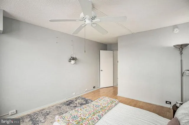 $250,000 | 1326 Spruce Street, Unit 1908, Philadelphia, PA 19107