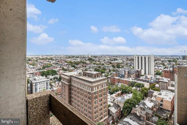 $250,000 | 1326 Spruce Street, Unit 1908, Philadelphia, PA 19107