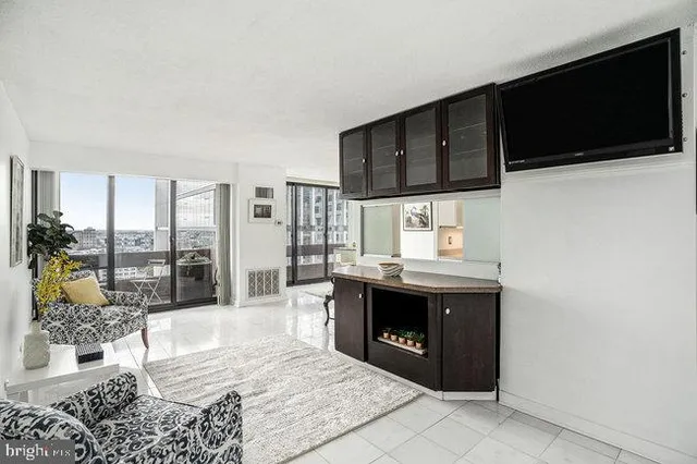 $250,000 | 1326 Spruce Street, Unit 1908, Philadelphia, PA 19107