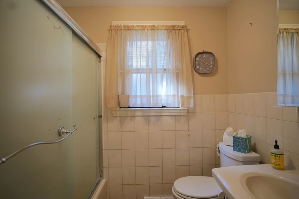 6 Briscoe Road Groveland, MA 01834 - Photo 15 of 28 Gallery Image 15