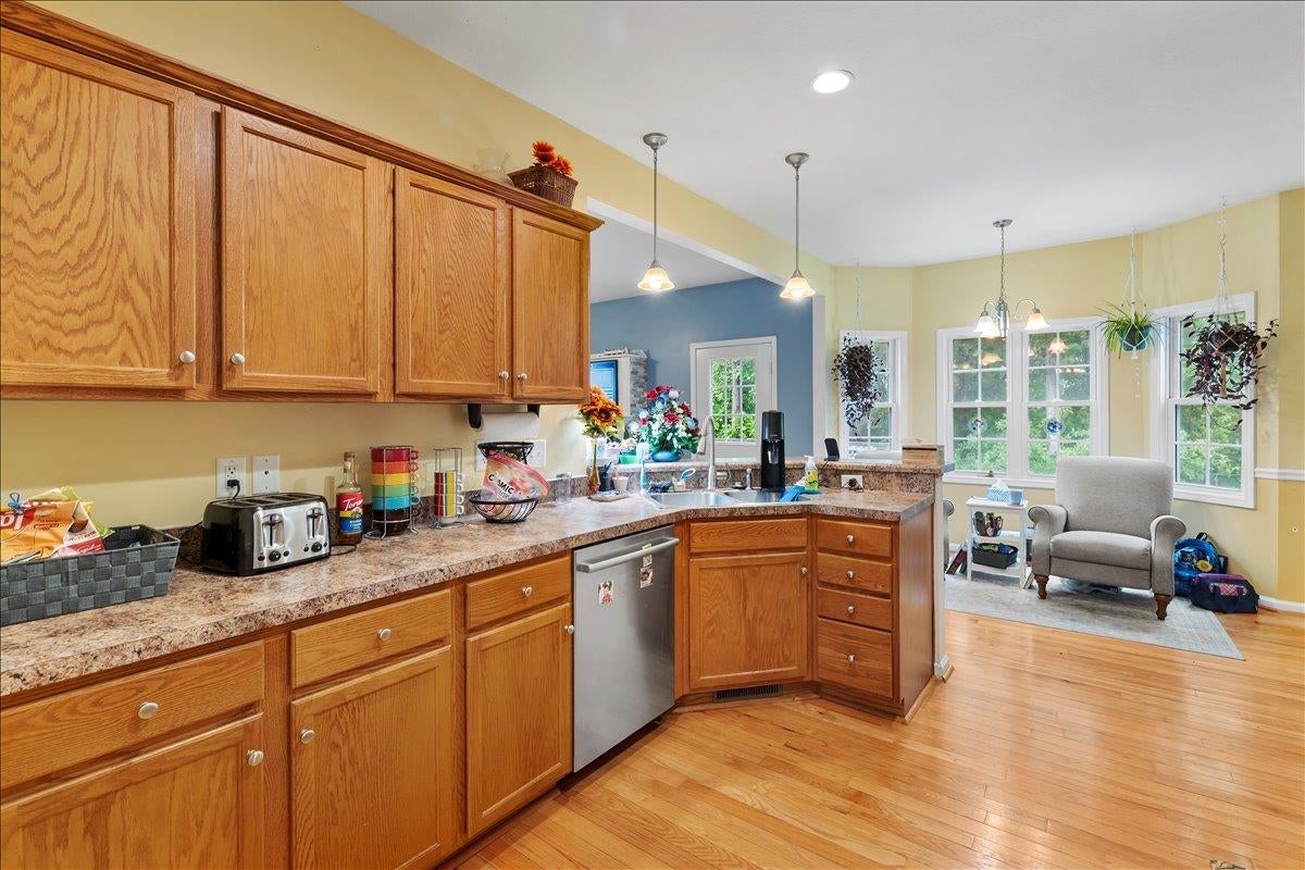 1020 Green Ridge Road Christiansburg, VA 24073 - Photo 15 of 58 Gallery Image 15