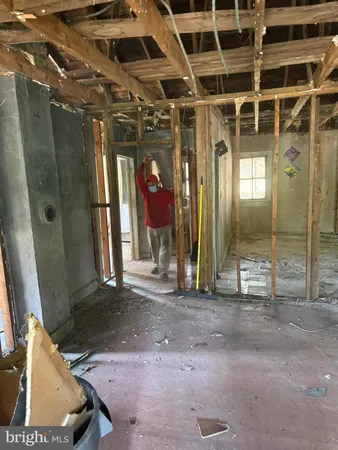 $290,000 | 18512 Corby Street, Triangle, VA 22172