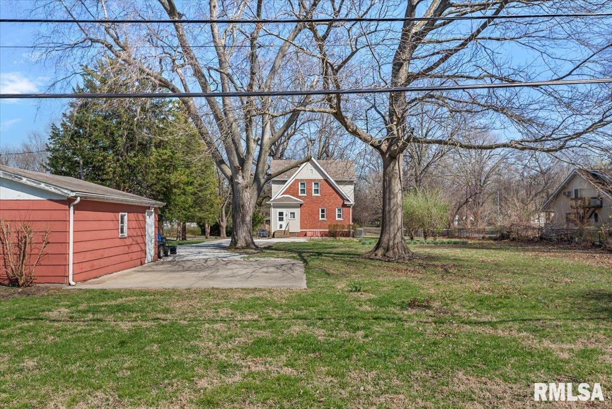2817 South Park Avenue Springfield, IL 62704 - Photo 37 of 41