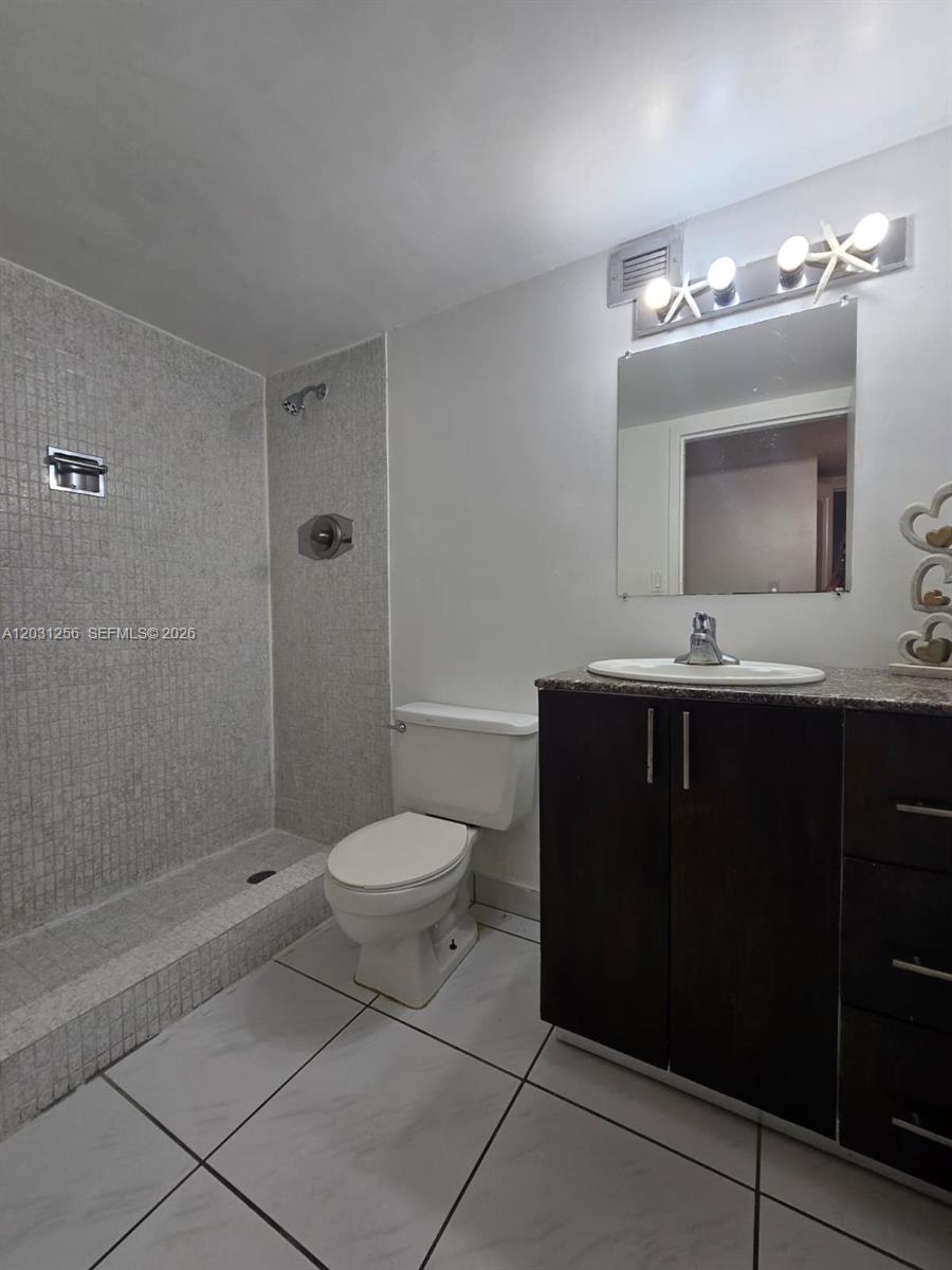 16909 North Bay Road, Unit 321 Sunny Isles Beach, FL 33160 - Photo 18 of 40