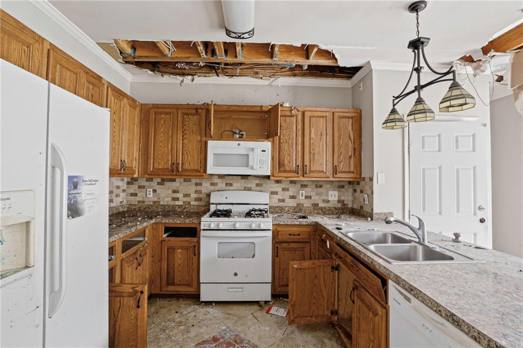 3888 Brookgreen Point Decatur, GA 30034 - Photo 12 of 35