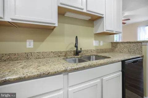 $469,900 | 13402 Roberts Tavern Court, Unit 2242, Clarksburg, MD 20871
