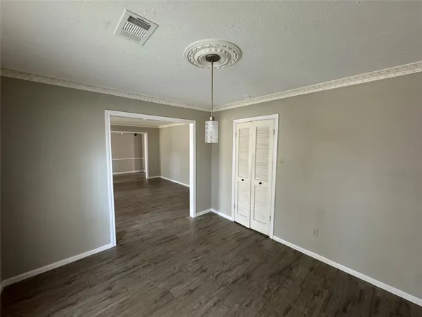 $2,595 | 11821 Westmere Drive, Houston, TX 77077