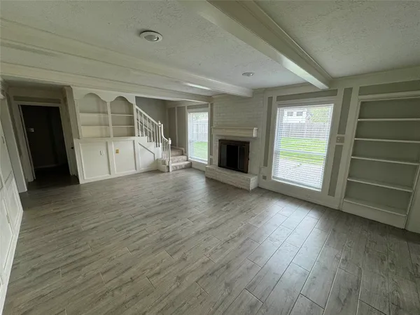 $2,595 | 11821 Westmere Drive, Houston, TX 77077