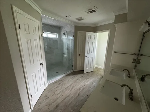 $2,595 | 11821 Westmere Drive, Houston, TX 77077