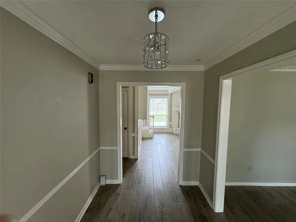 $2,595 | 11821 Westmere Drive, Houston, TX 77077