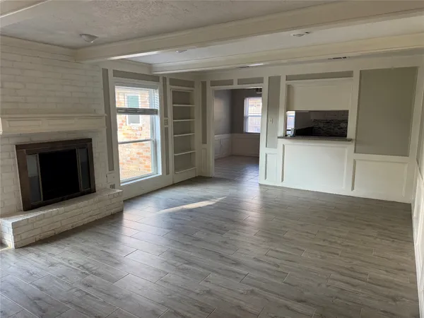 $2,595 | 11821 Westmere Drive, Houston, TX 77077