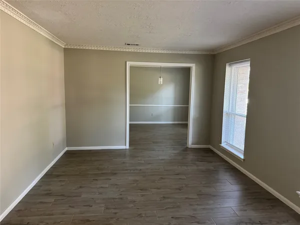 $2,595 | 11821 Westmere Drive, Houston, TX 77077