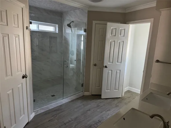 $2,595 | 11821 Westmere Drive, Houston, TX 77077