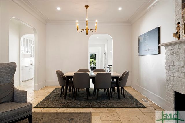 $4,500,000 | 52-56 East Broad Street, Savannah, GA 31401