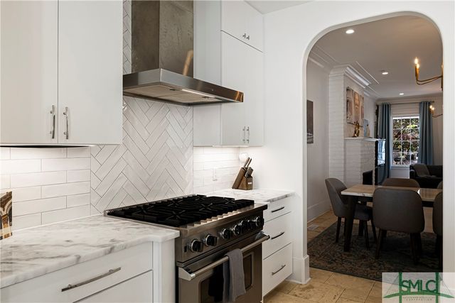 $4,500,000 | 52-56 East Broad Street, Savannah, GA 31401