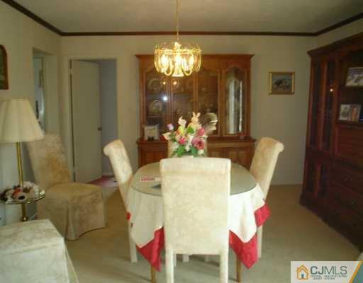 8 Andover Road Old Bridge, NJ 08857 - Photo 3 of 8 Gallery Image 3