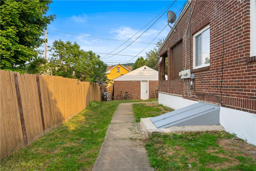 726 Seneca Street Bethlehem, PA 18015 - Photo 52 of 66