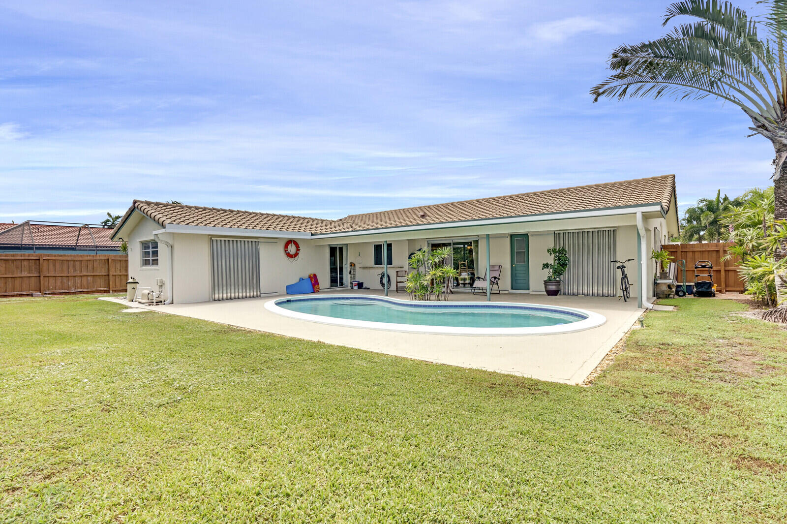 320 Northeast 3rd Court Boca Raton, FL 33432 - Photo 2 of 33 35_Image_25_mls