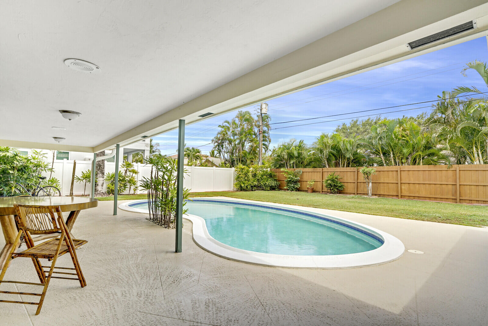 320 Northeast 3rd Court Boca Raton, FL 33432 - Photo 22 of 33 33_Image_23_mls