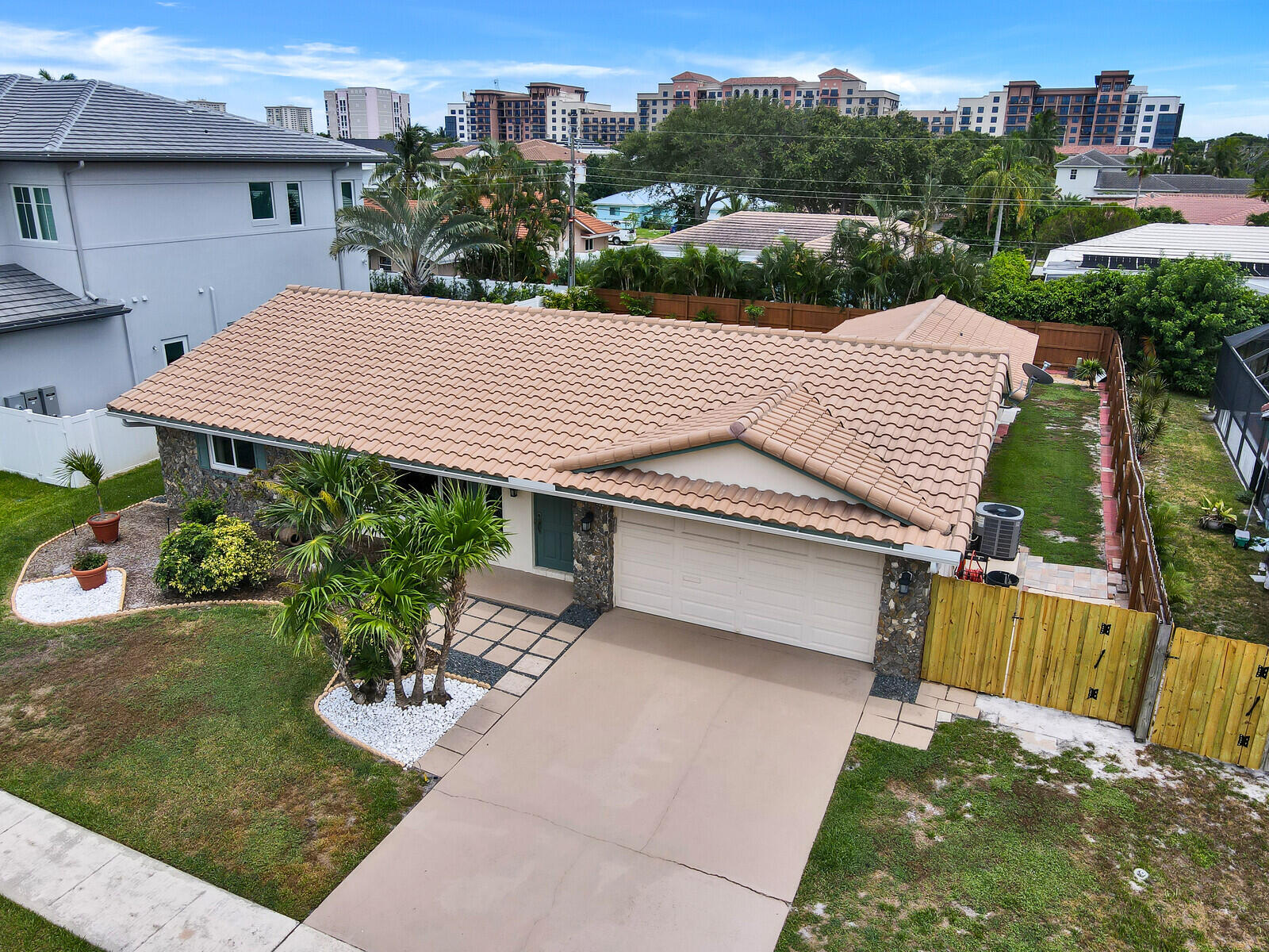 320 Northeast 3rd Court Boca Raton, FL 33432 - Photo 25 of 33 02_Aerial_2_mls