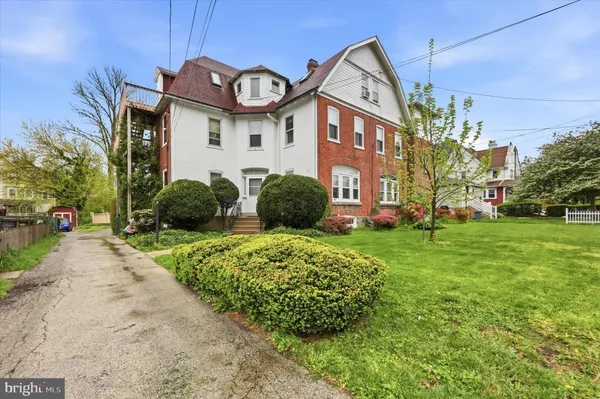 $375,000 | 48 East Stewart Avenue, Lansdowne, PA 19050