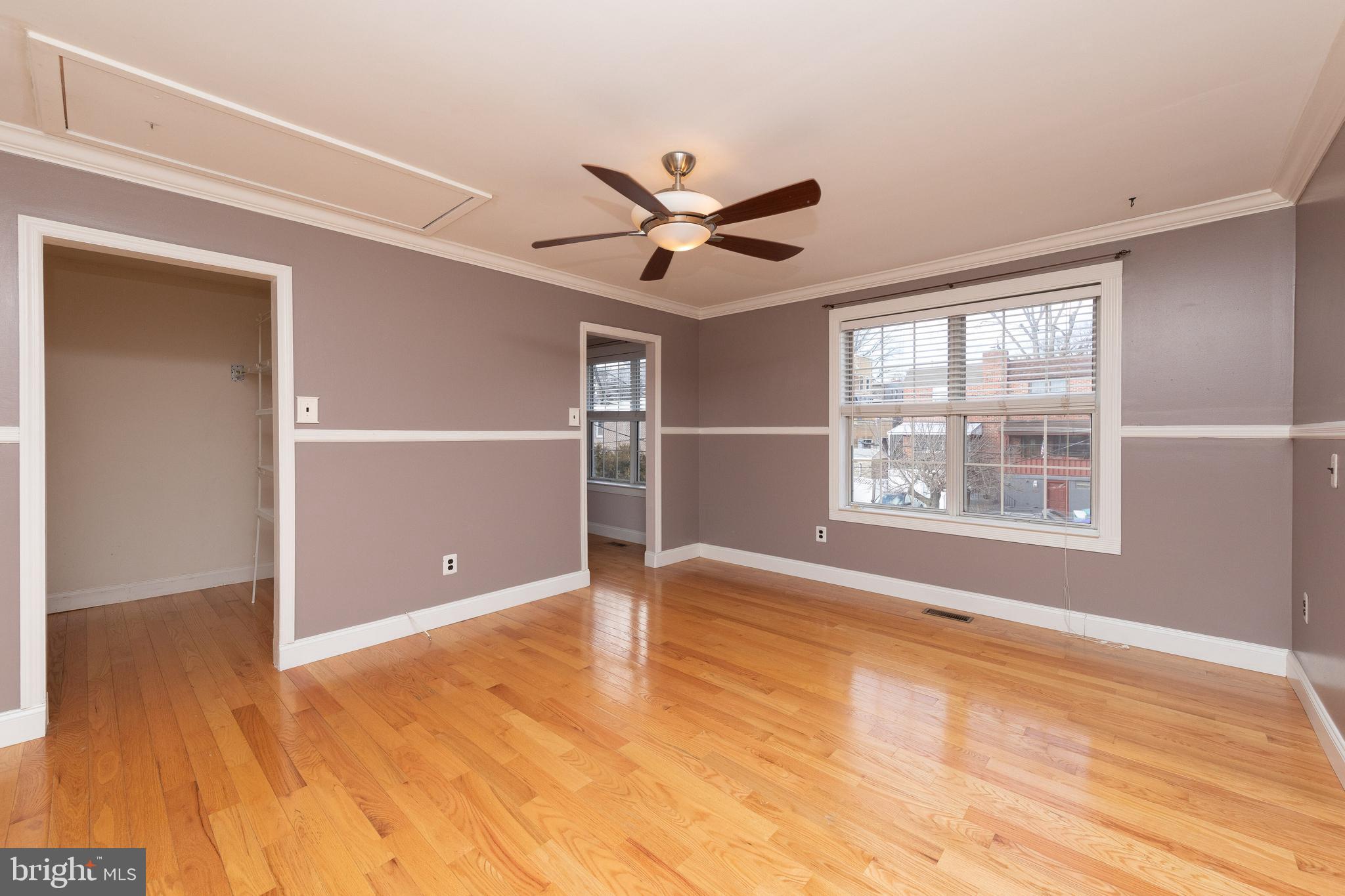 305 Ripka Street, Unit A Philadelphia, PA 19128 - Photo 16 of 26 BR with double window