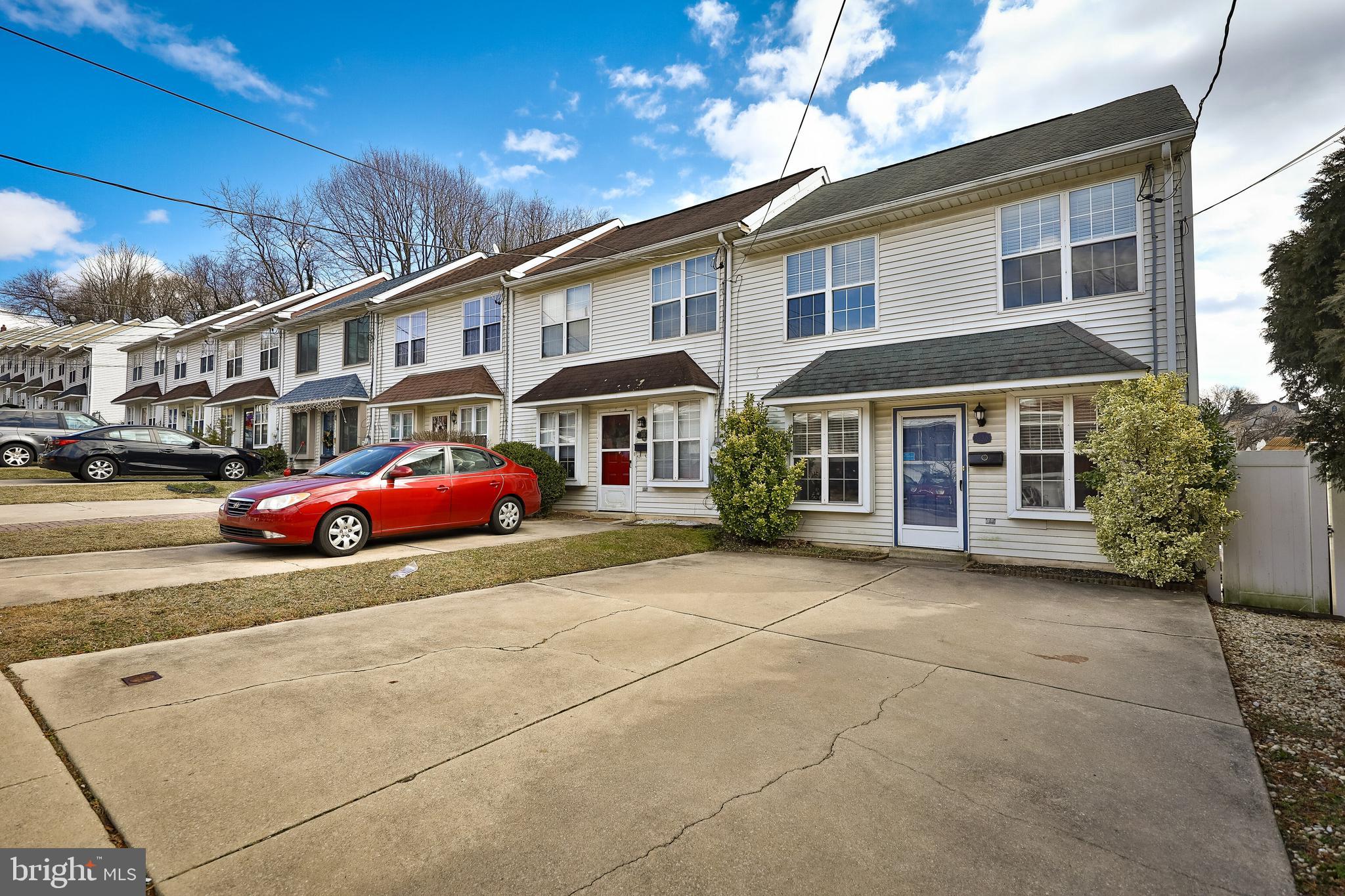 305 Ripka Street, Unit A Philadelphia, PA 19128 - Photo 26 of 26 Exterior Front with 2 car driveway parking