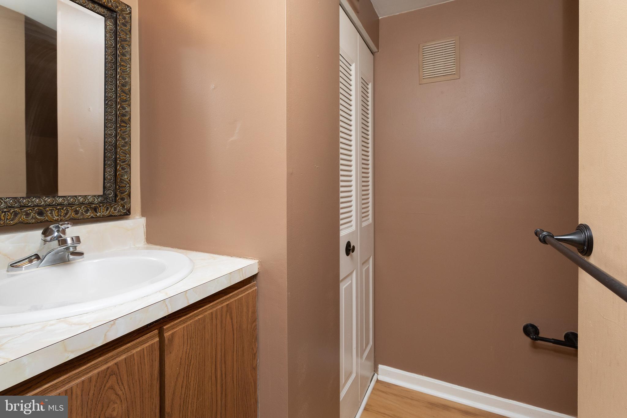 305 Ripka Street, Unit A Philadelphia, PA 19128 - Photo 5 of 26 First FL Powder Room